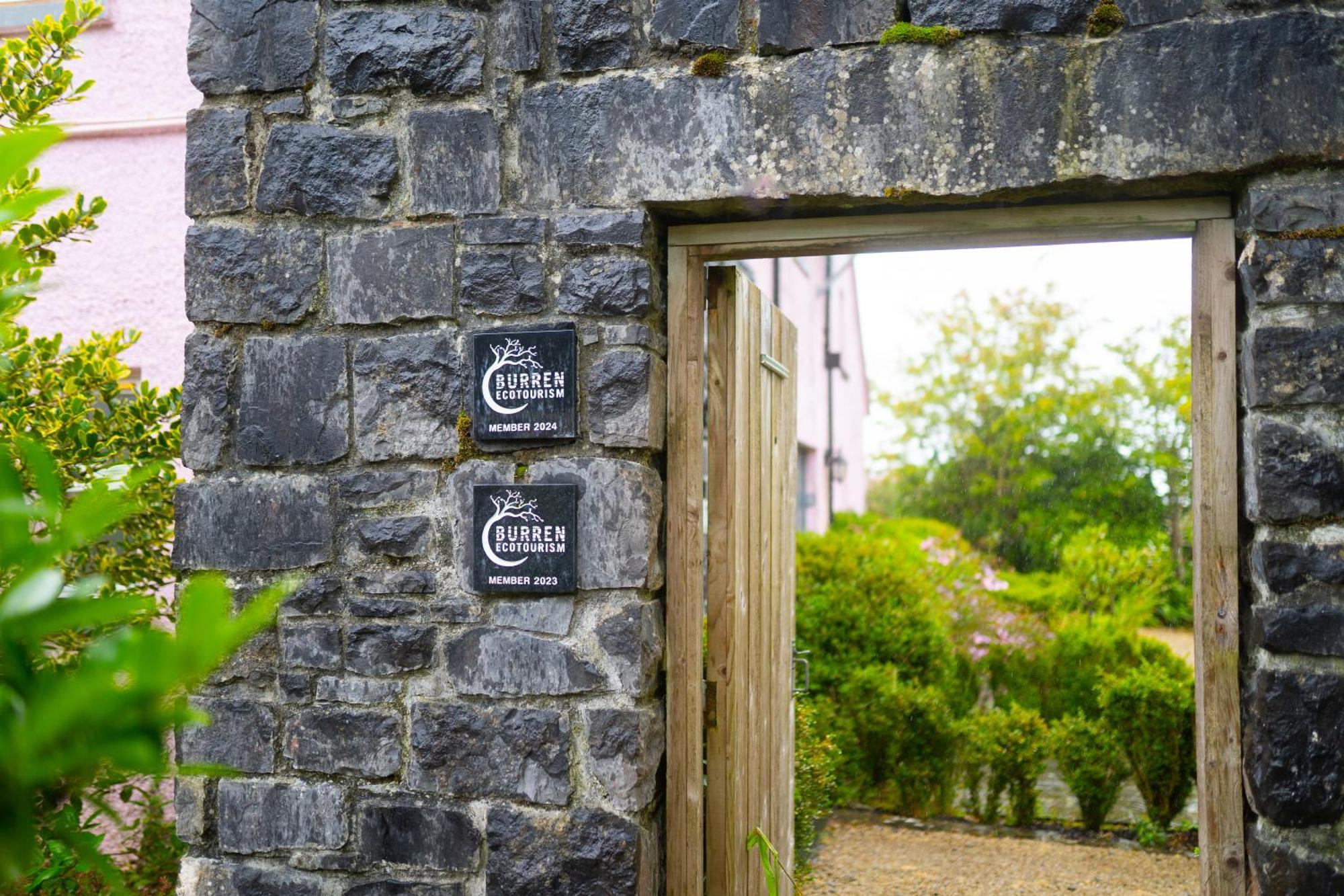 Burren Court Lodge Ballyvaughan Exterior foto